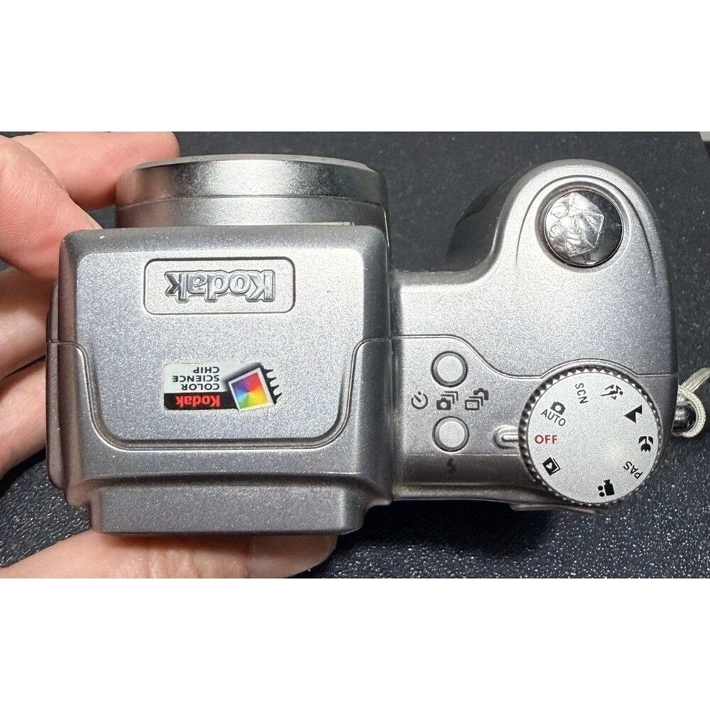 Kodak EasyShare Z700 4.0 MP 5x Digital Camera With SD Memory Card *tested*
